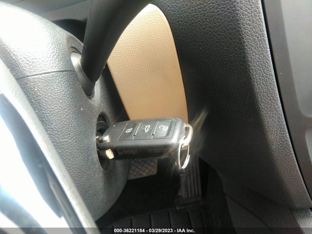 3VWDB7AJ7JM215320 Volkswagen Jetta 1.4t