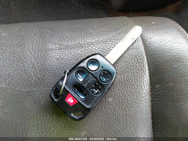2011 HONDA ODYSSEY EX-L VIN: 5FNRL5H63BB018596