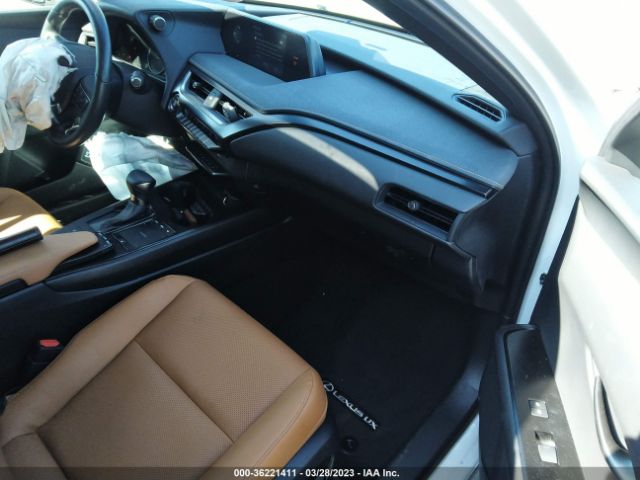 2021 LEXUS UX JTHP3JBH1M2043527 Photo 4