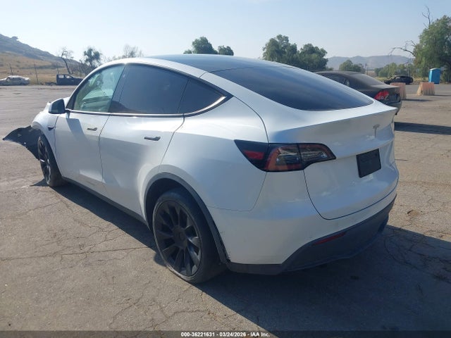 2020 TESLA MODEL Y 5YJYGDEE1LF033931 Photo 2