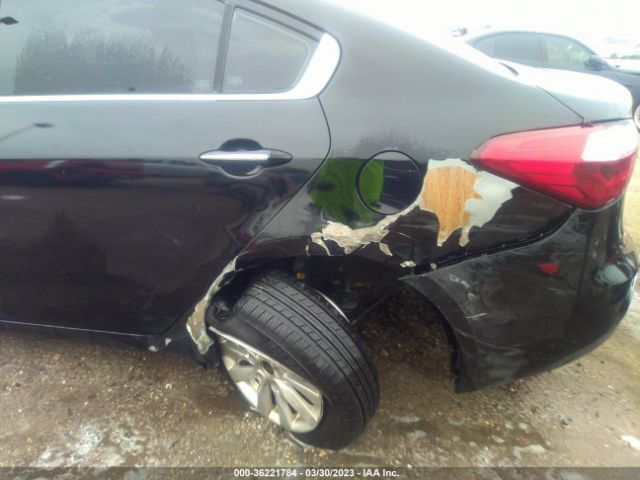 KNAFX4A82E5053209 KIA FORTE EX