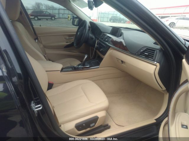 WBA3B1C55EP679974 BMW 3 Series 320i