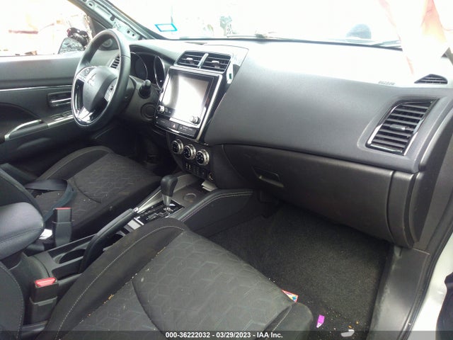 JA4APVAU8MU013313 Mitsubishi Outlander Sport Se