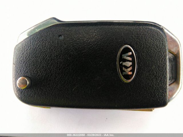KNDJ23AU8L7723284 KIA SOUL LX