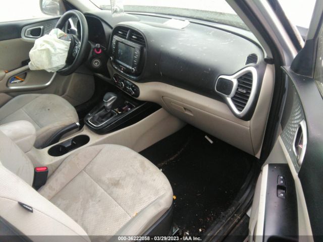 KNDJ23AU8L7723284 KIA SOUL LX