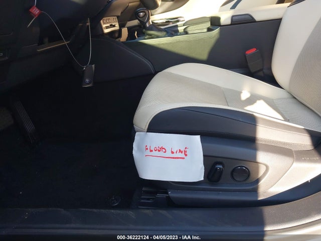 58ADA1C16NU016393 Lexus Es Es 300h