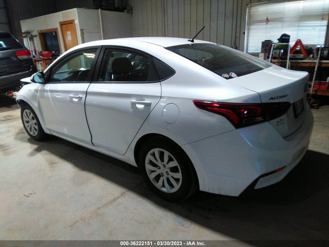 Hyundai ACCENT SE 2018 3KPC24A32JE017284 Image 3