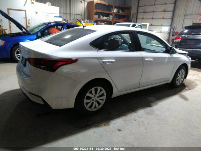 Hyundai ACCENT SE 2018 3KPC24A32JE017284 Image 4