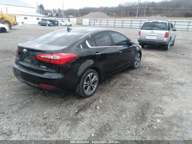 KNAFZ4A8XE5061634 KIA FORTE EX