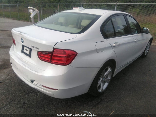 BMW 3 Series 320i 2015 WBA3B1G54FNT64834 Image 4