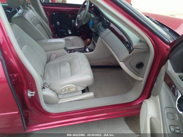 2005 CADILLAC DEVILLE DTS VIN: 1G6KF57935U139311