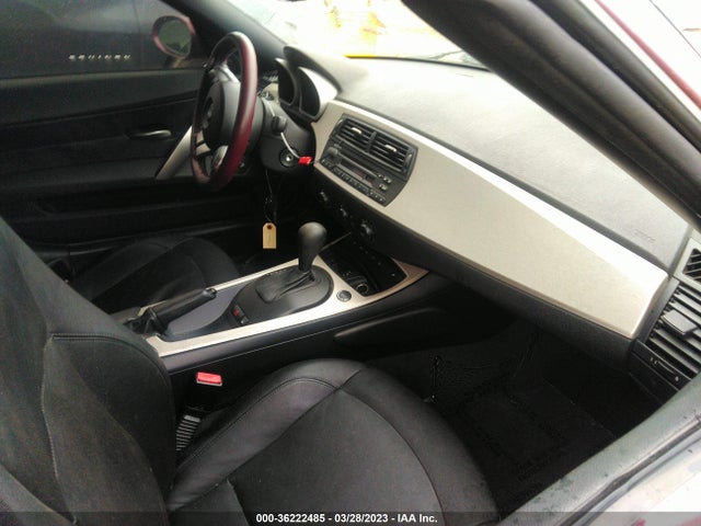 2005 BMW Z4 2.5I VIN: 4USBT33585LS57500