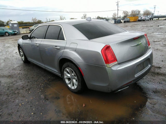 2C3CCAAG8FH802133 Chrysler 300 Limited