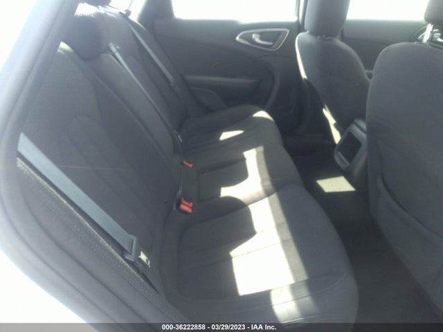 Chrysler 200 Limited 2015 1C3CCCAB3FN660880 Image 9