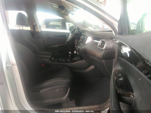5XYPG4A38KG590729 KIA SORENTO LX