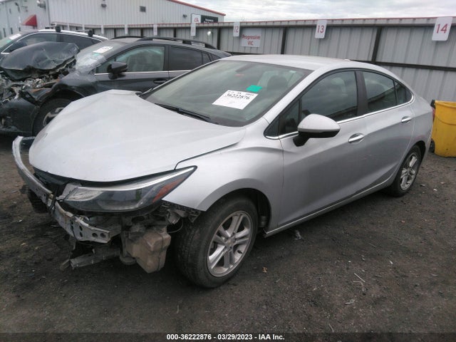 Chevrolet CRUZE LT 2018 1G1BE5SM0J7158377 Image 2