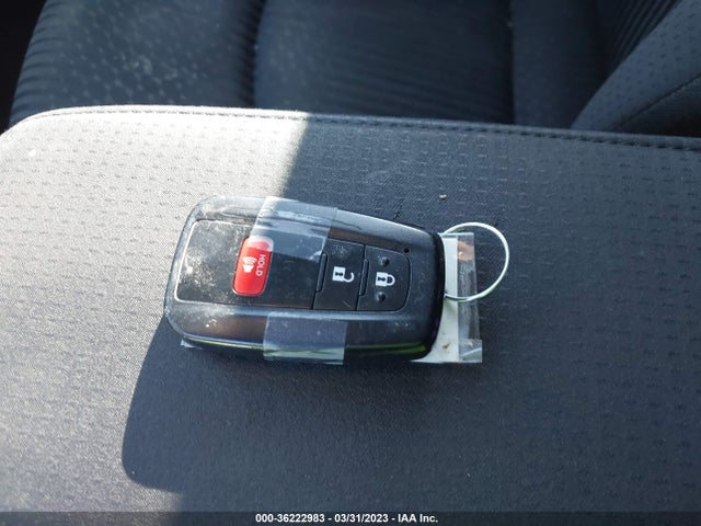 Toyota Prius Two/two Eco/three 2017 JTDKBRFU6H3568166 Image 3