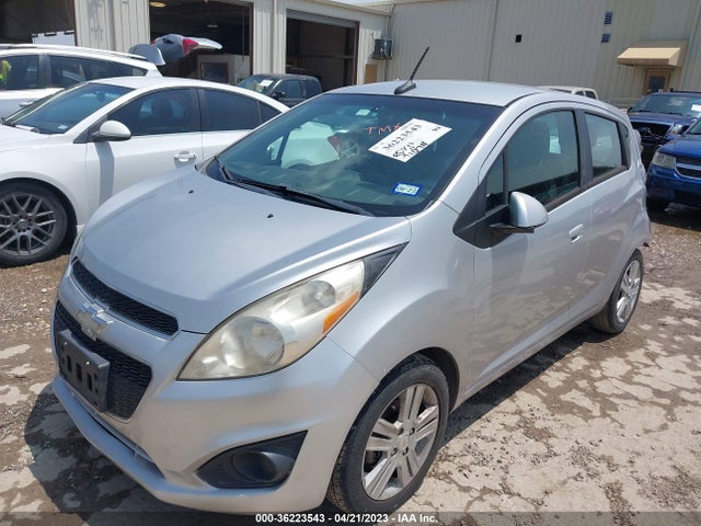 Chevrolet Spark Lt 2014 KL8CD6S92EC542800 Image 2