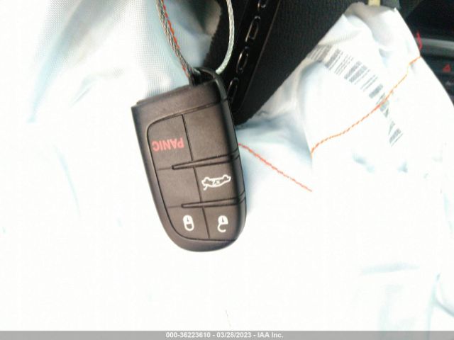 2C3CDZBTXJH199332 Dodge Challenger R/t Plus Shaker