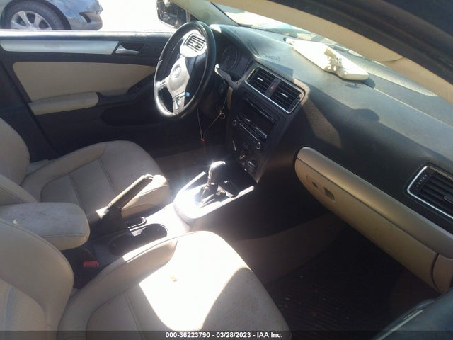 3VWD17AJ0EM301741 Volkswagen Jetta Sedan Se W/connectivity