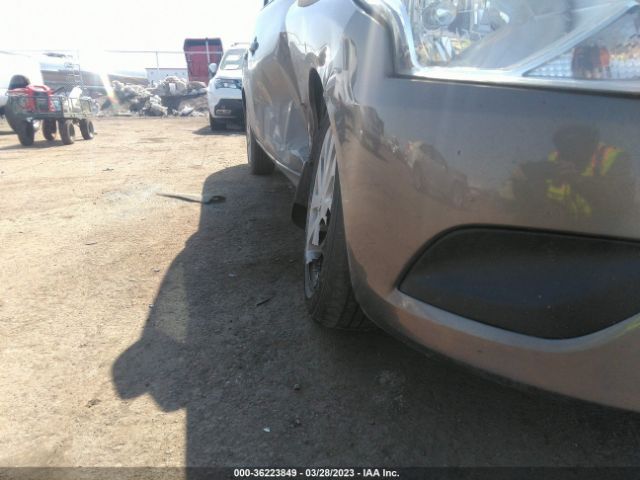 3N1CN7AP5FL881926 Nissan Versa S Plus