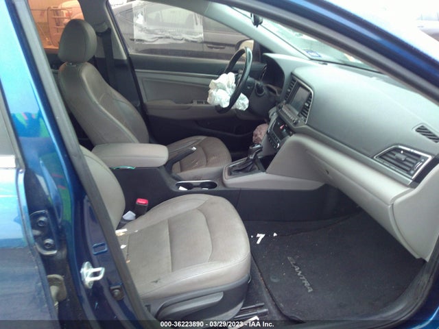 2017 HYUNDAI ELANTRA LIMITED VIN: 5NPD84LF7HH043685