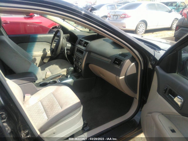 2011 FORD FUSION S VIN: 3FAHP0GA1BR261093