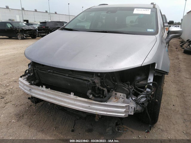 2018 Chrysler Pacifica Hybrid, VIN: 2C4RC1N71JR158316