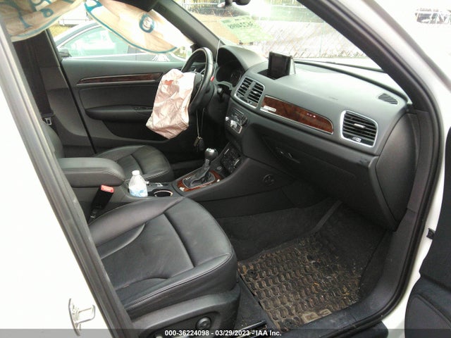 WA1JCCFS6HR001046 Audi Q3 Premium Plus