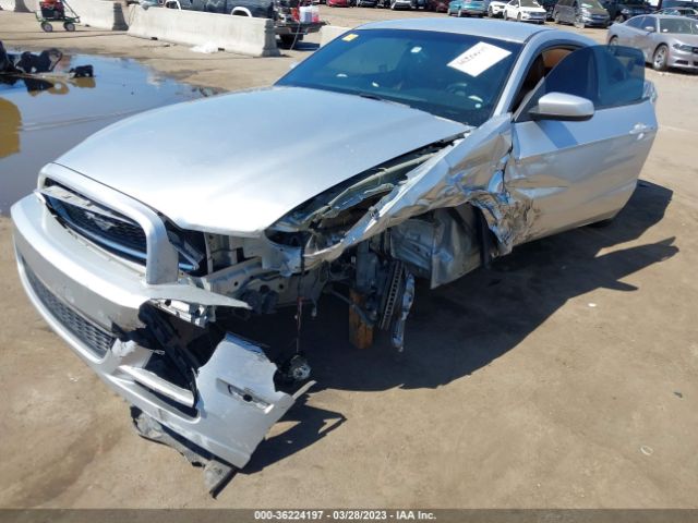 Ford Mustang V6 2014 1ZVBP8AM5E5275388 Image 2