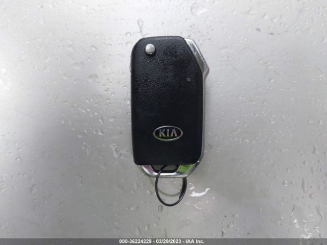 3KPF24AD7ME300547 KIA Forte Lxs