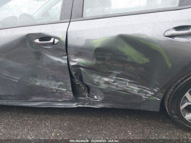 3KPF24AD7ME300547 KIA Forte Lxs
