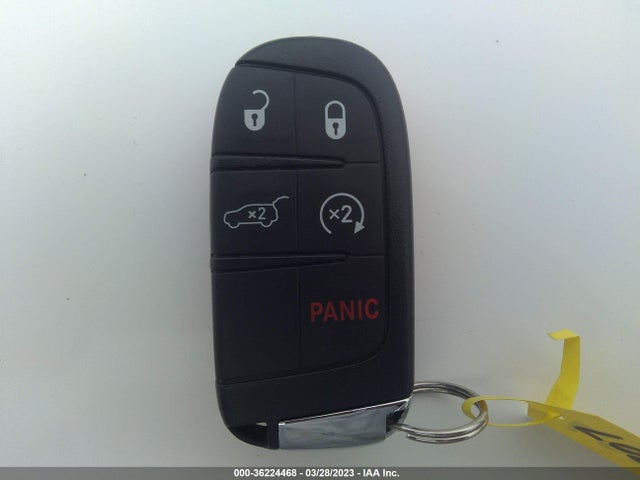3C4NJDBB7JT470202 Jeep Compass Latitude