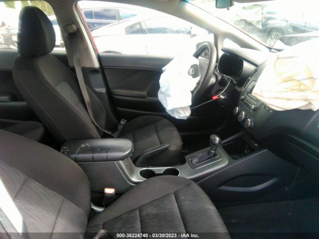 KNAFK4A69G5610925 KIA FORTE LX