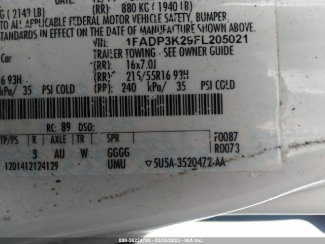 1FADP3K29FL205021 Ford FOCUS SE