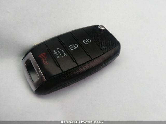 5XYPG4A32KG520367 KIA SORENTO LX