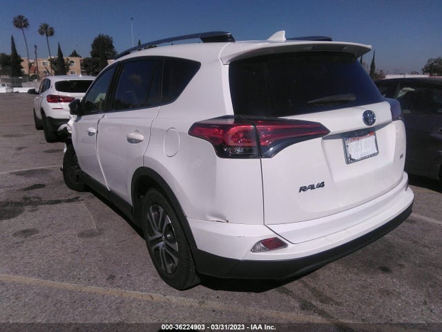 Toyota RAV4 LE 2017 JTMZFREV3HJ710689 Image 3