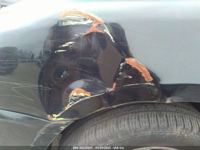 KNDMG4C74E6554627 KIA SEDONA LX