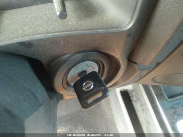 1N6BA0ED2FN503829 Nissan TITAN SV