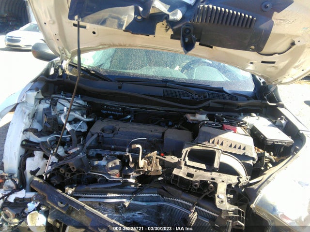 Honda CR-V LX 2019 2HKRW6H38KH230320 Image 10