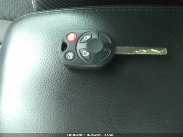 Ford FOCUS SE 2014 1FADP3F20EL108699 Image 3