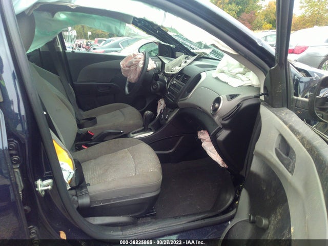Chevrolet SONIC LS 2015 1G1JA6SG8F4143853 Image 5