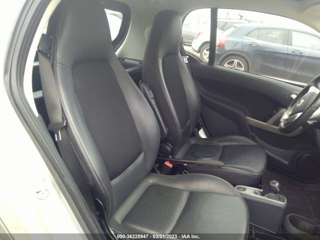 2013 SMART FORTWO PURE/PASSION VIN: WMEEJ3BAXDK600398