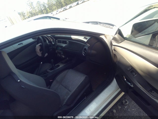 Chevrolet CAMARO LS 2014 2G1FE1E30E9205943 Image 5