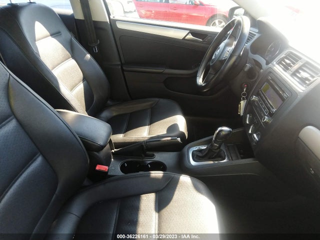 2013 VOLKSWAGEN JETTA SEDAN SE VIN: 3VWDP7AJ5DM354741