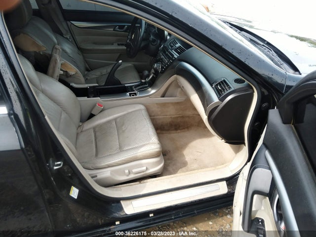 2011 ACURA TL TECH VIN: 19UUA8F58BA006739