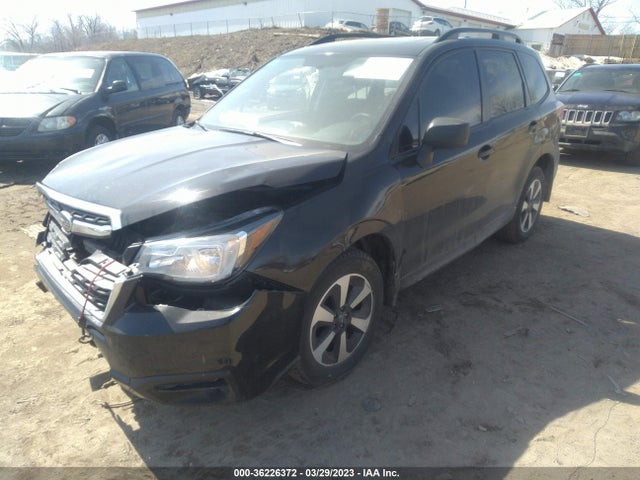 Subaru Forester Premium 2018 JF2SJAEC1JH589594 Image 2