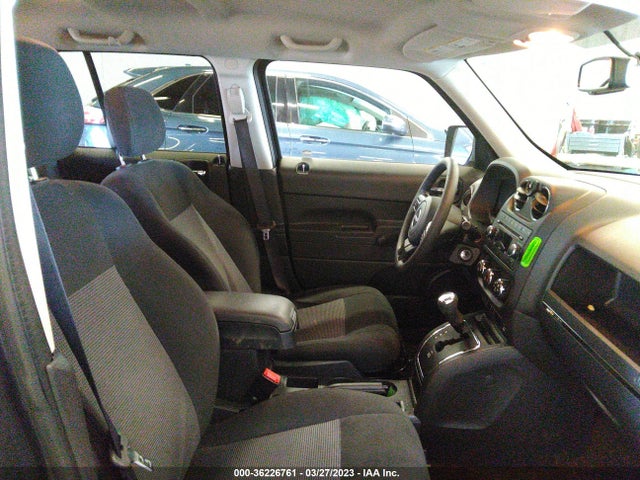 1C4NJPBA0GD582749 Jeep Patriot Sport