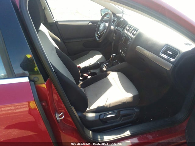 3VW2B7AJ1HM247830 Volkswagen Jetta 1.4t S