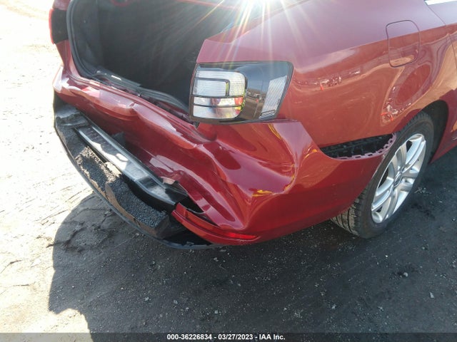 3VW2B7AJ1HM247830 Volkswagen Jetta 1.4t S